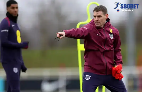 ทีมชาติอังกฤษ ทุ่มไกล